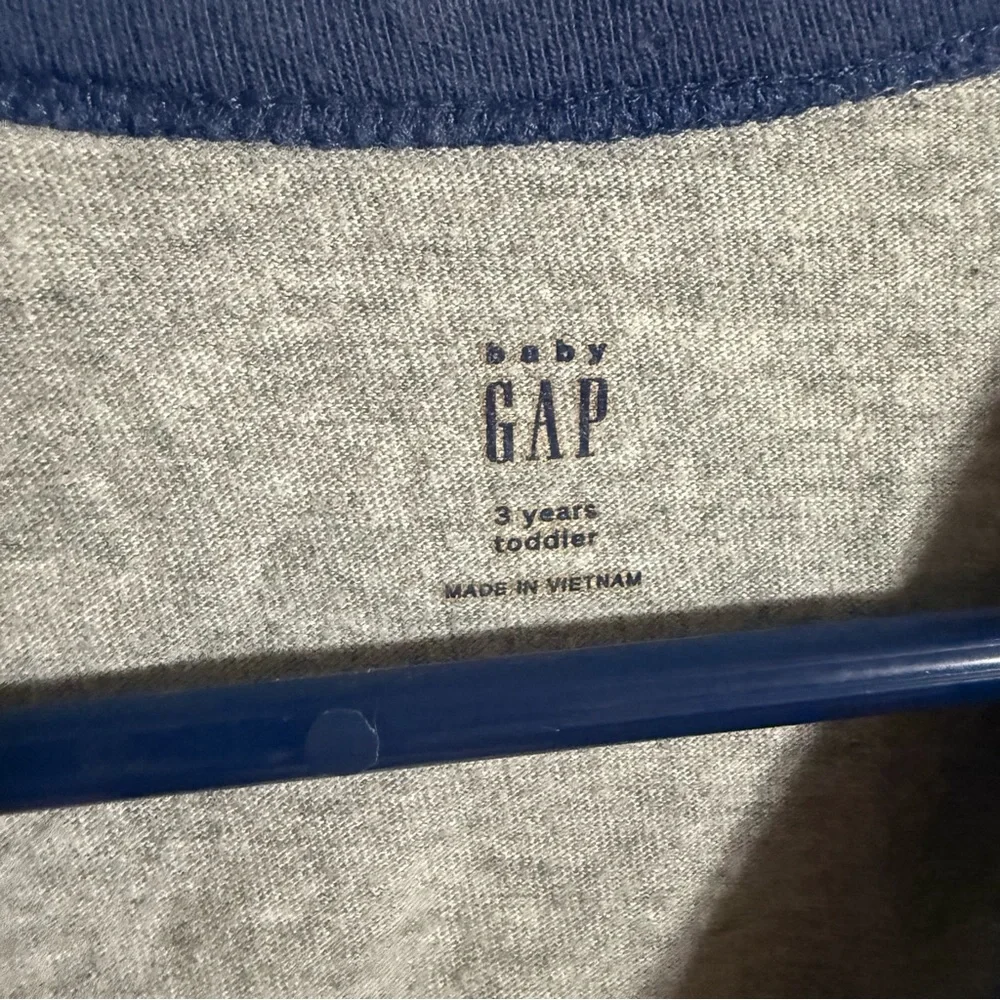 GAP Kids‎ Blue and Gray Long Sleeve Tee